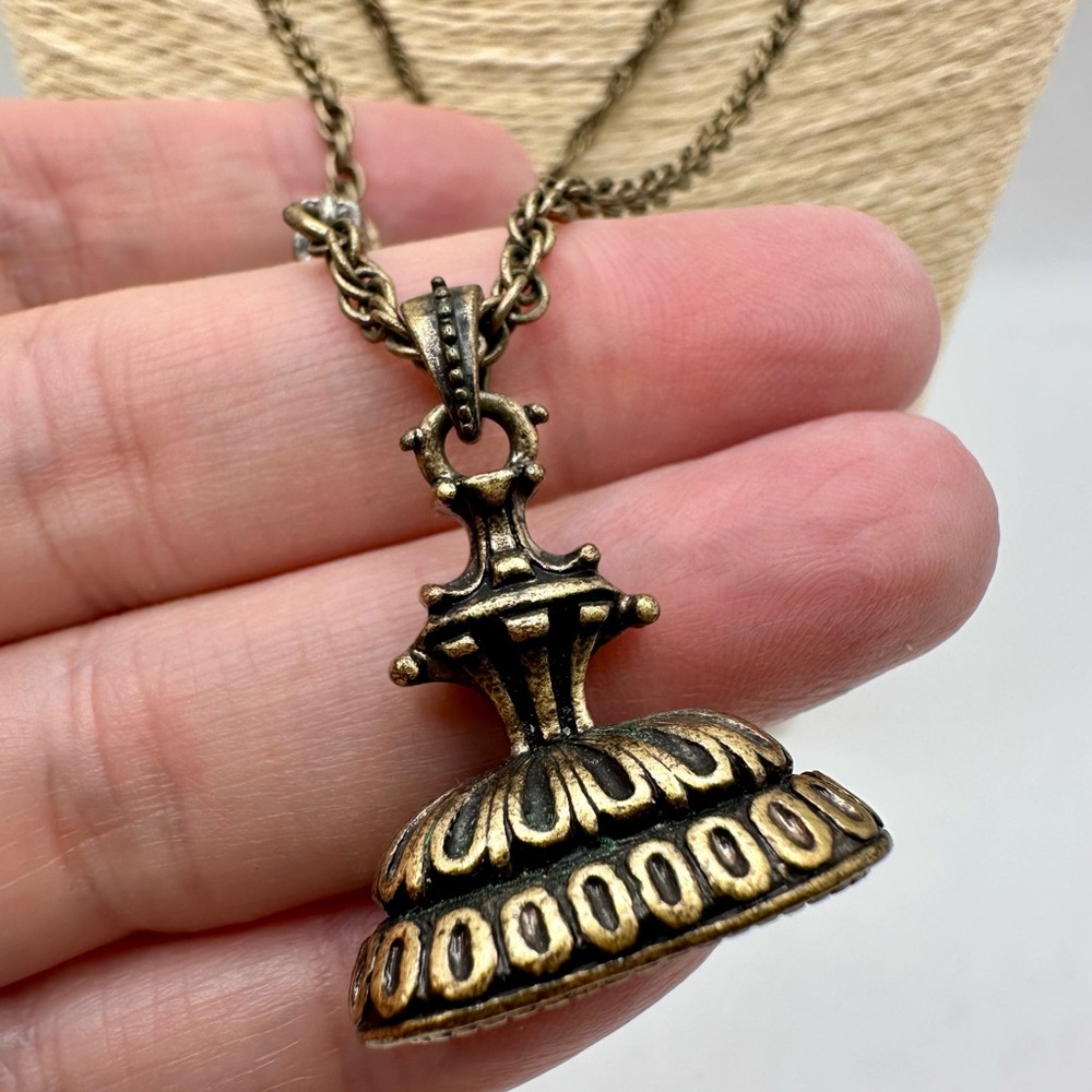 Elegant Black and Gold Deer Pendant Necklace by Lucky Brand - Picture 4 of 7